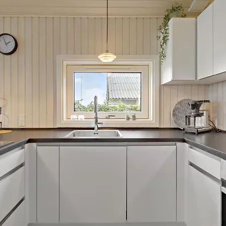 Dom wakacyjny 2 Bedroom In