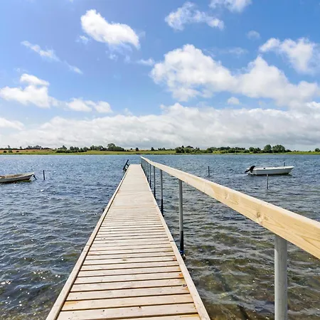 2 Bedroom In Dom wakacyjny *